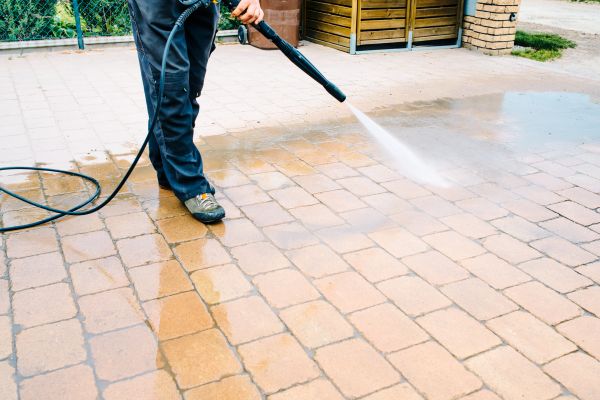 Cost of Pavement Staining in Manteca